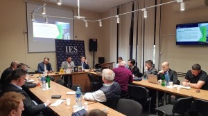 IES. Kom 1